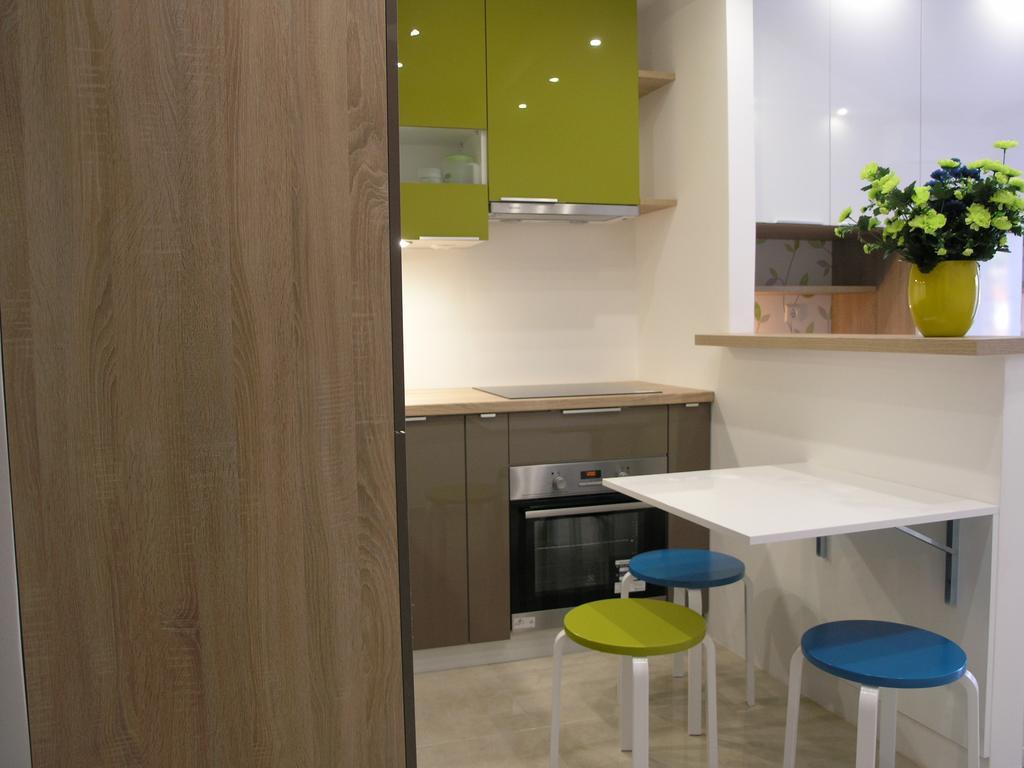 Apartments Dobrila Подгора Екстер'єр фото